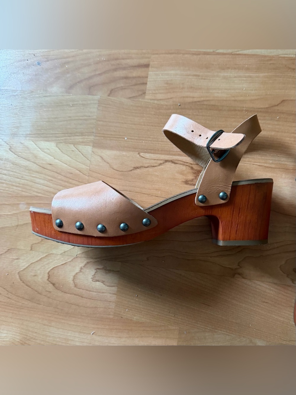 Lucky Brand Leather Strap Sandals, size 8 - Picture 2 of 4